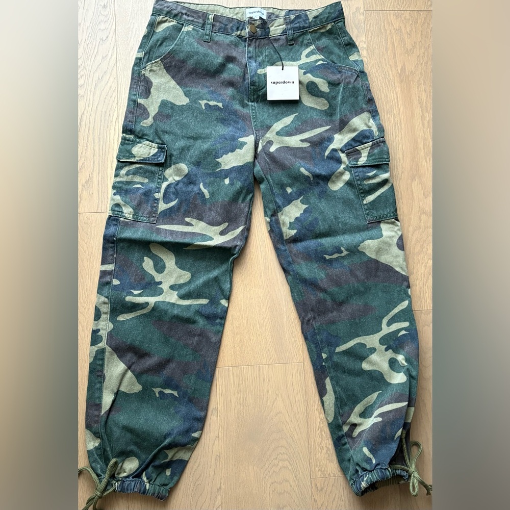 Superdown Kayla Camouflage Jogger Pants